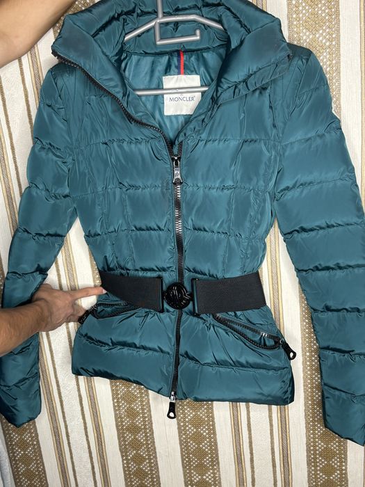 синий школьный пиджак