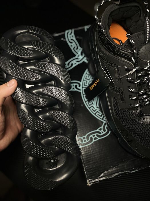 Versace Chain Reaction