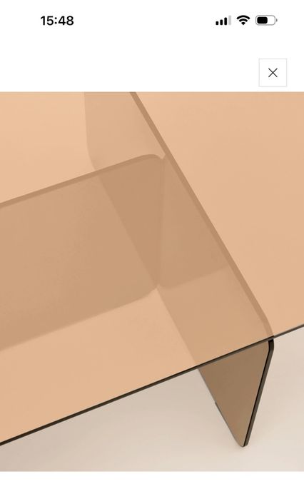 Стъклена холна маса “Zaren” от Kave Home