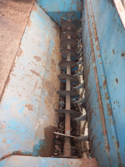 Mașină plantat arpagic/usturoi