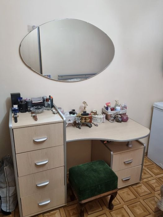 Спальный гарнитур