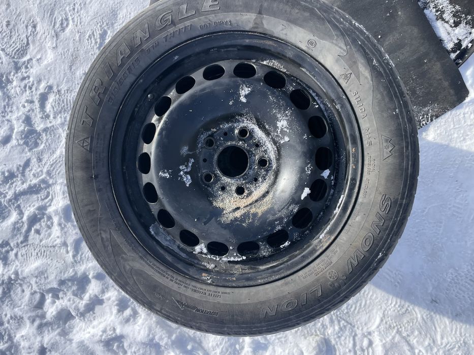 Продам резину с дисками Ауди