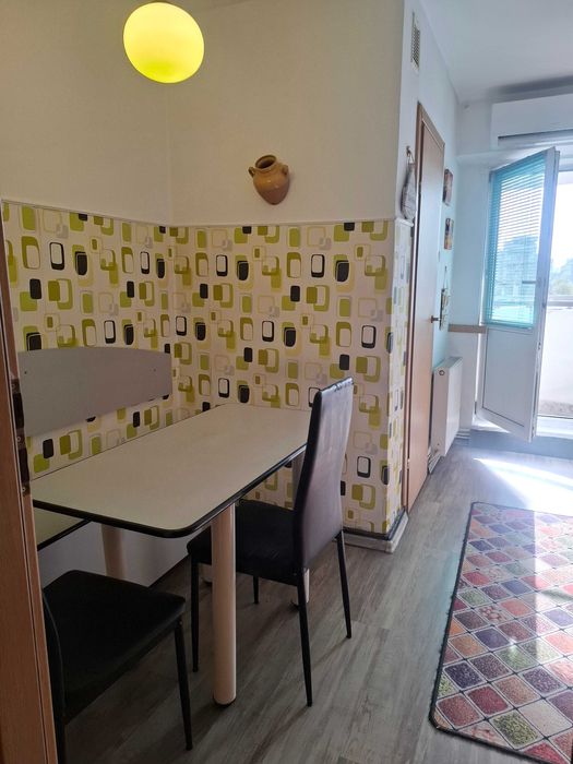 Dau în chirie apartament cu două camere