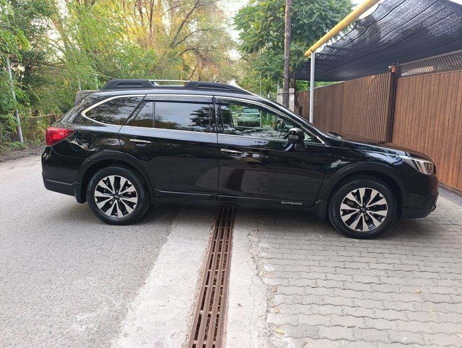 Субару Аутбэк Limited