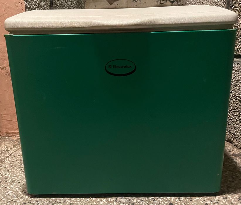 Хладилник на Ток и Газ