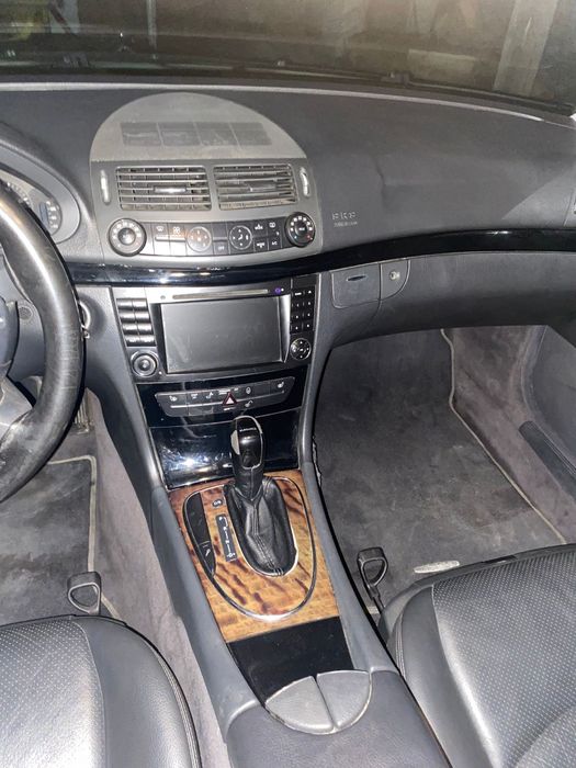 Vând Mercedes w211 2.2d