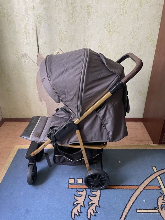 Коляска в хорошем состоянии