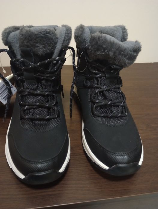Зимни дамски боти