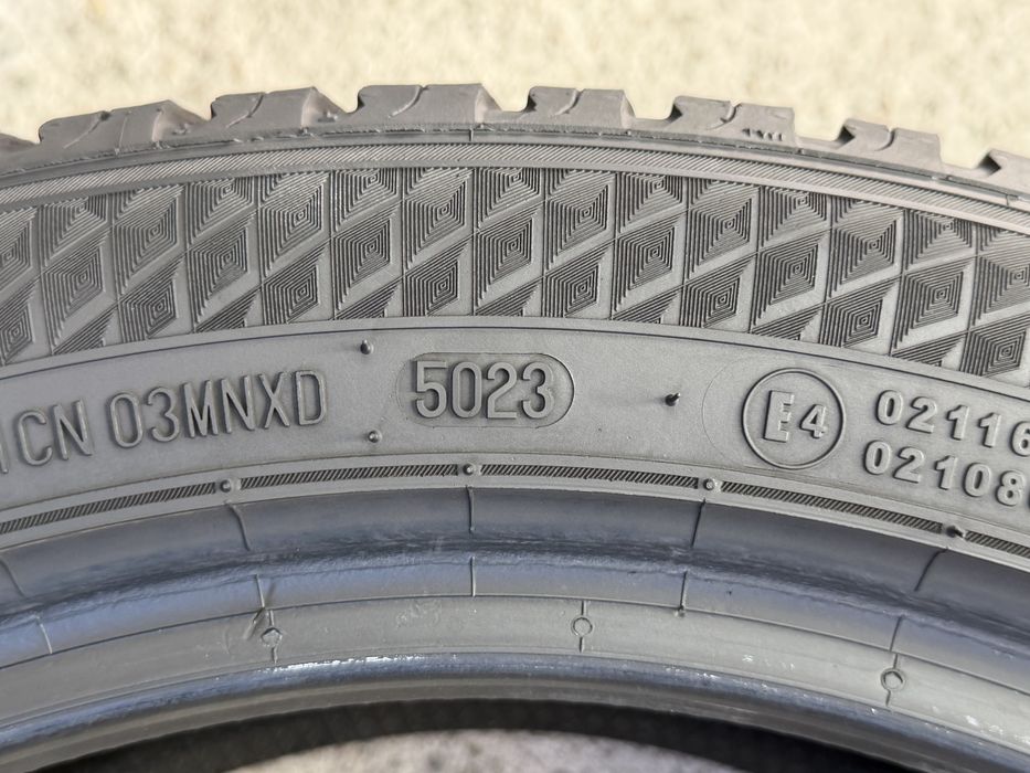 215/50/17 Semperit 2Броя: 140€ 7мм Всесезонни гуми