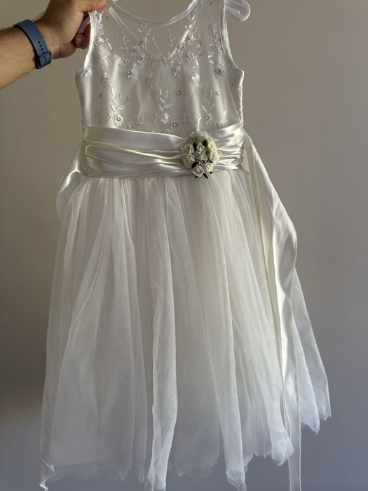 Платье нарядное