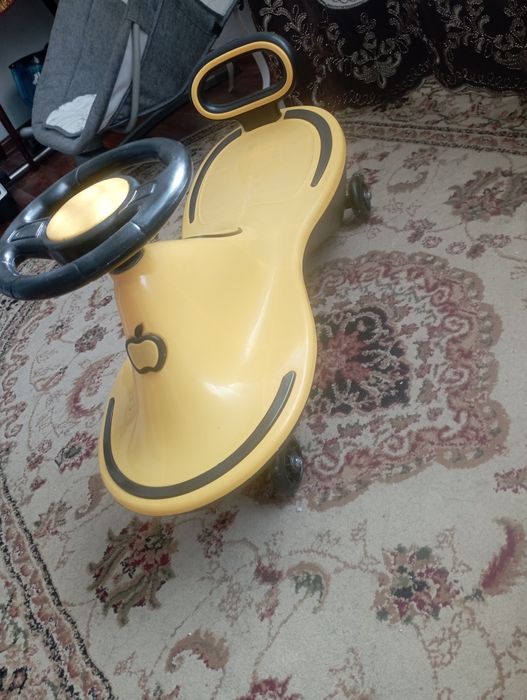 Машина для мальчиков и для девочек