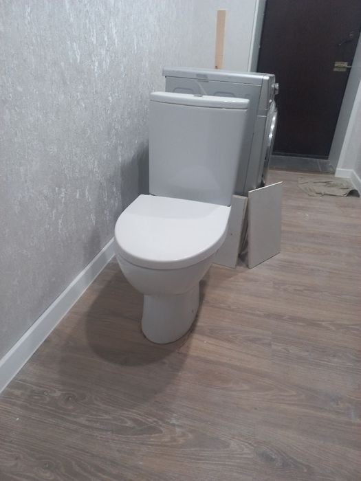 Продам унитаз 5000 тг