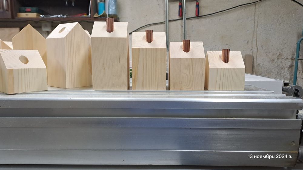 Декоративни къщи от масивно дърво