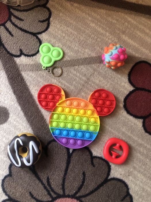 Играчки тип попит