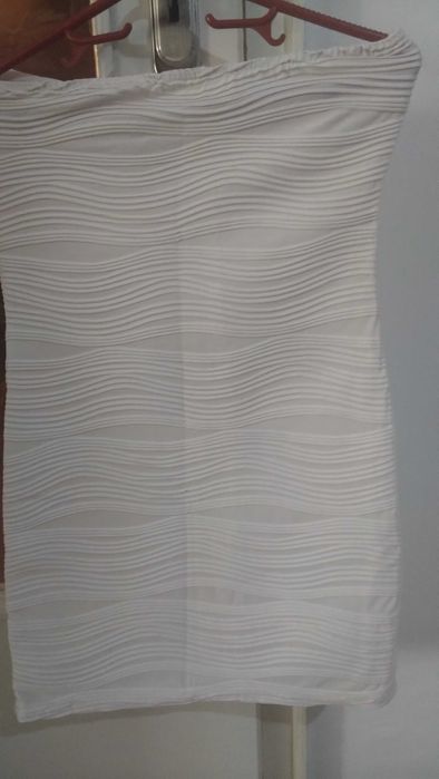 Бяла секси рокля