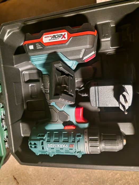 Винтоверт 20V  в комплекта  с батерия и зарядно.