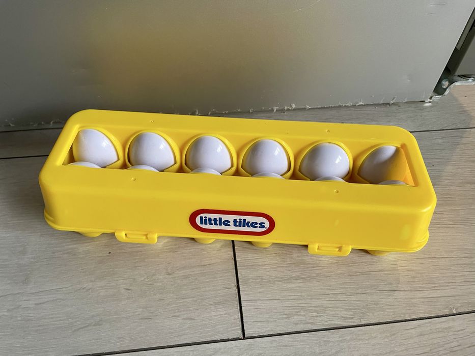 Little Tikes-сортер 12 бр яйца