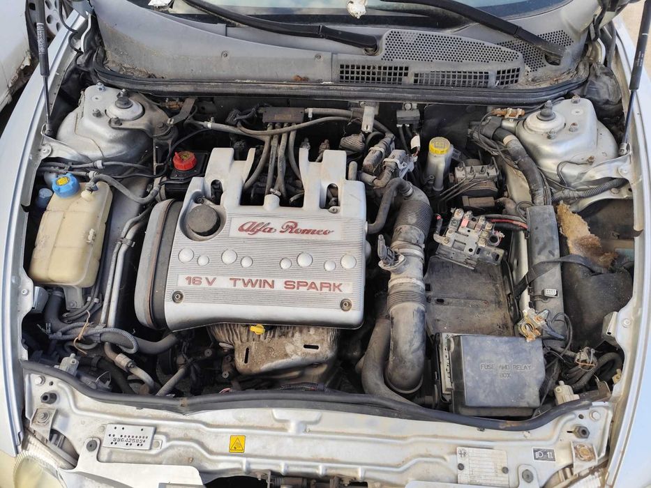 Alfa Romeo 147 1.6 - 105к.с - 2001г. на части