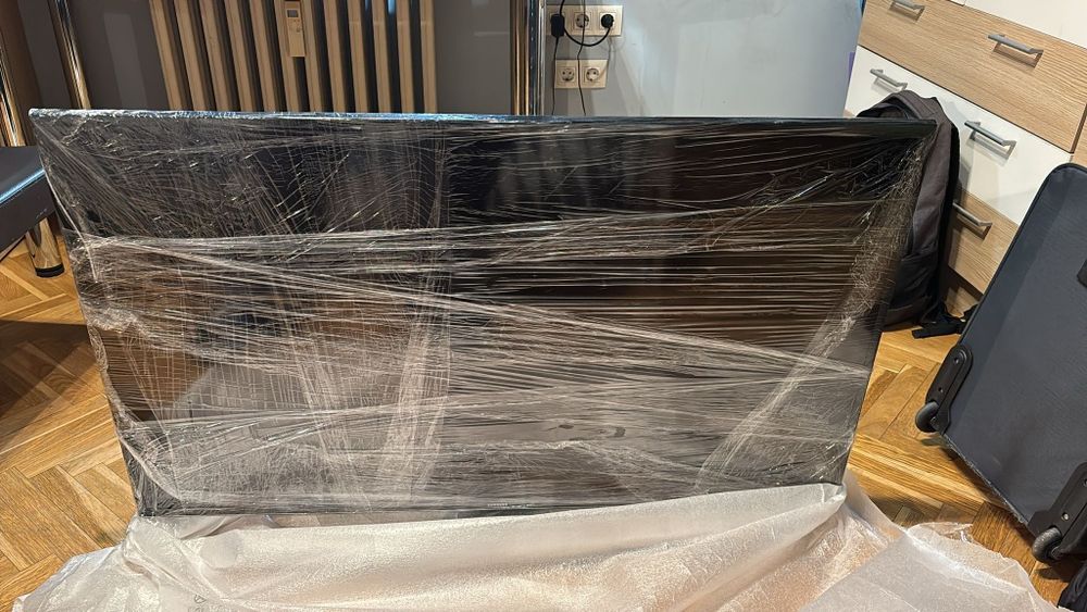 Samsung 48" Smart 4K UHD TV – UE48JU6400 – като нов, пълен комплект