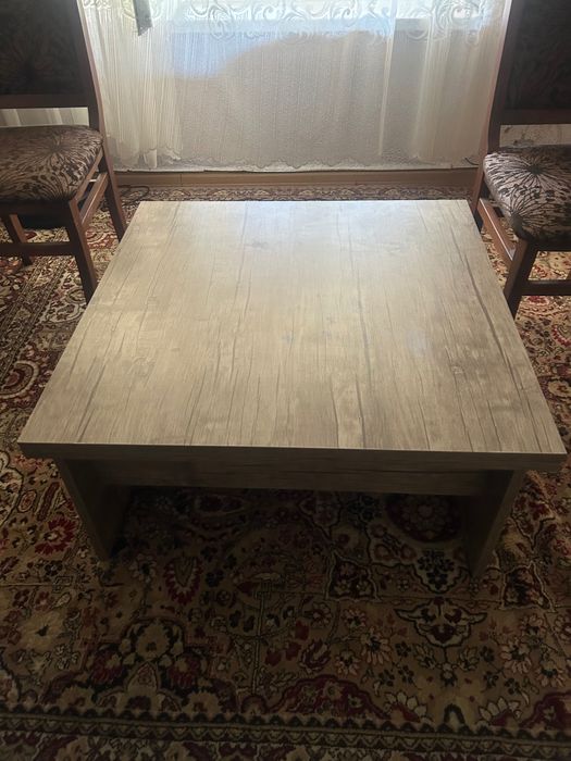 Холова маса в перфектно състояние