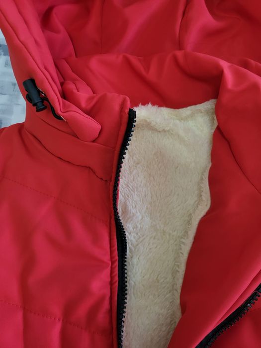 Продам куртку новую!