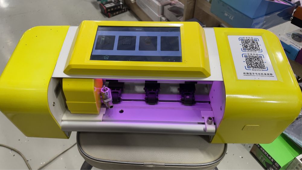 Плоттер для гидрогелевых пленка