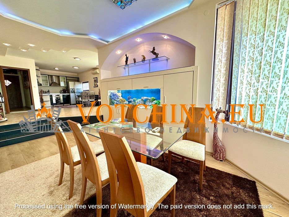 Продава се Къща в Варна, Център - 360 кв.м за 737 €/кв.м - Снимка #3