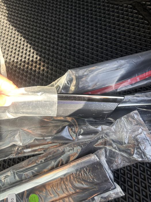 Продам ветровики на киа соренто