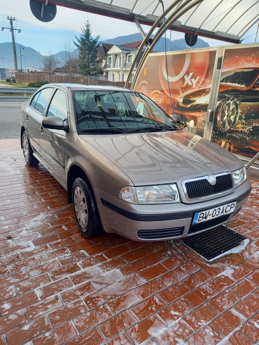 Skoda  octavia   1.4  16v