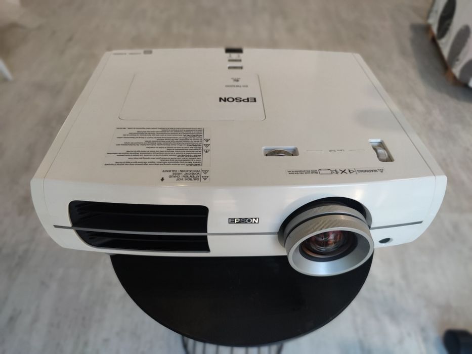 Проектор Epson EH-TW3200 Full HD 1080p – домашно кино