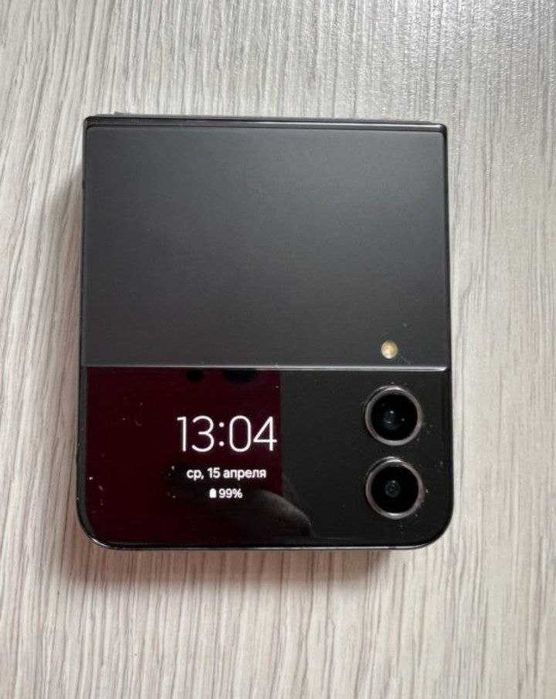 Samsung Z flip4 5G
