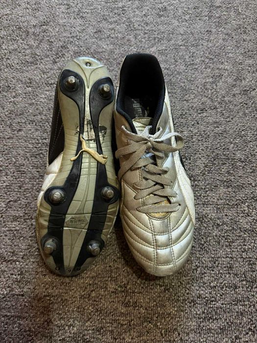 vand papuci de fotbal cu crampoane puma