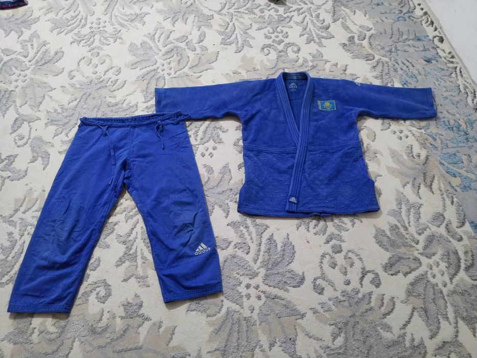 Кимано для дзюдо Adidas