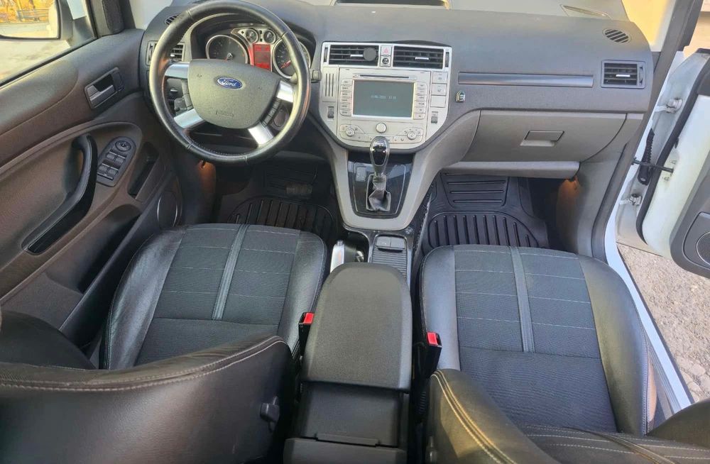Vând mașină Ford Kuga 2012 automată