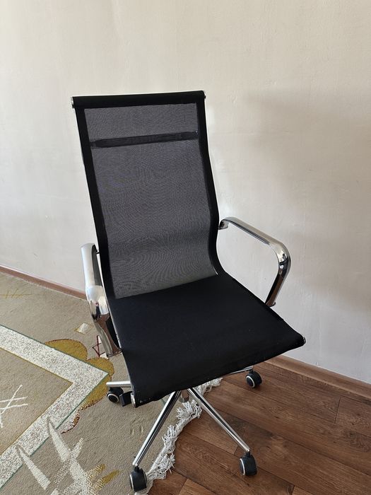 Продаётся офисное кресло ZETA за 20к 2 шт