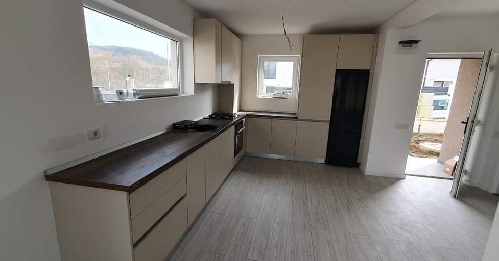 Mobila la comanda % 15Reducere luna FEBRUARIE