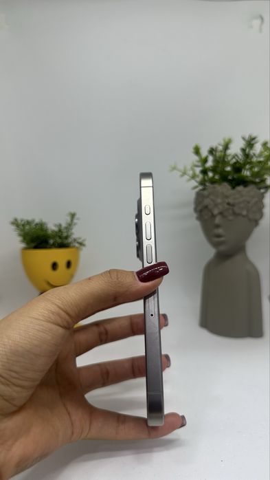 iPhone 15 pro 256gb 87% Natural