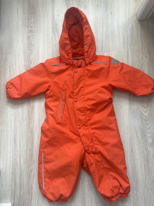 Продам детский комбинезон Reima
