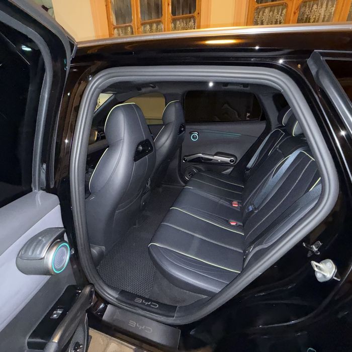 BYD Yuan plus qora 2024