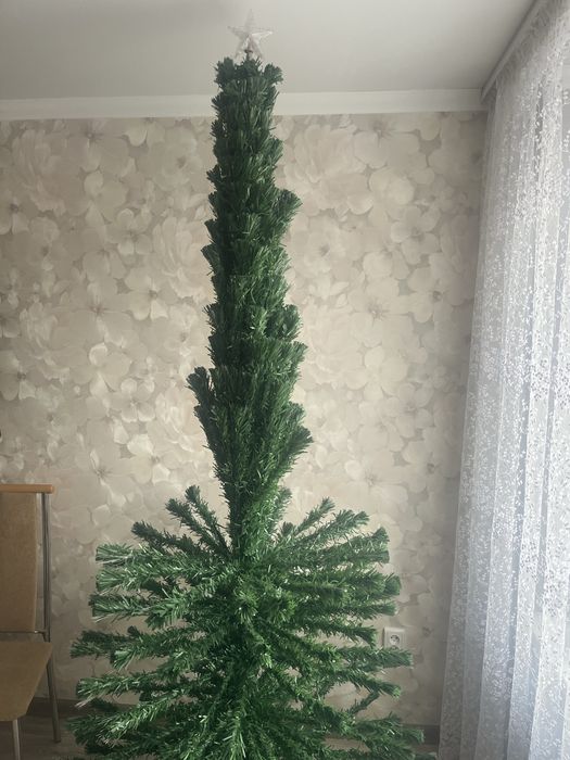 Продам елку исскуственную