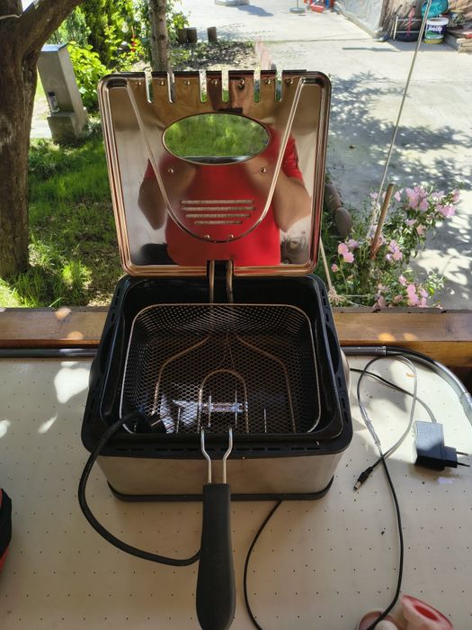 Fripteuza Clatronic gri 2000w 4l