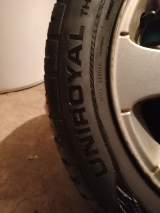 Оригинални джанти с летни гуми Paegot