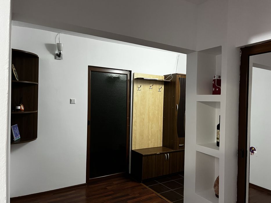 3 camere, etaj 3/4, langa parcul tineretului