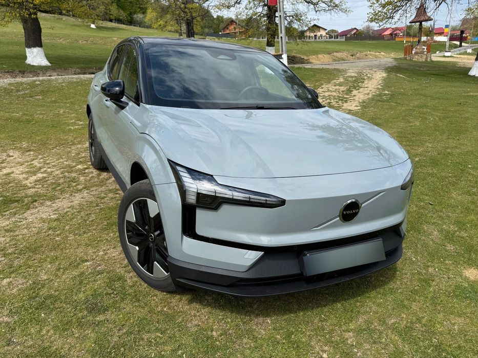 Volvo EX30 Model 2026, garanție 5 ani, revizii gratuite