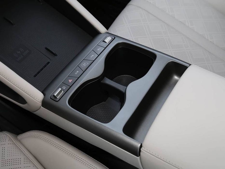 Yuan Up Smart в наличии янги, юрмаган