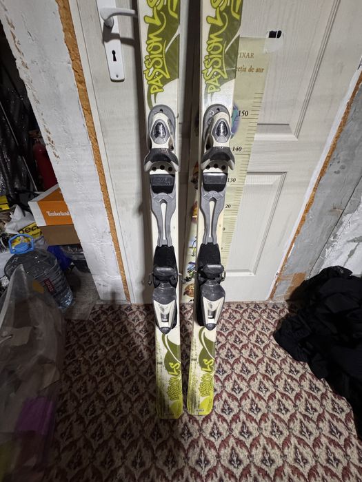 Schiuri Rossignol Pasion. In stare buna