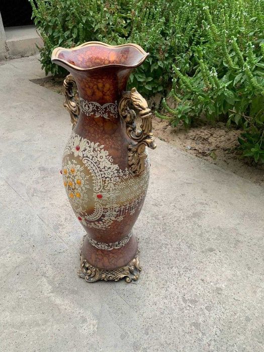 Ваза для цветов в хорошем состоянии