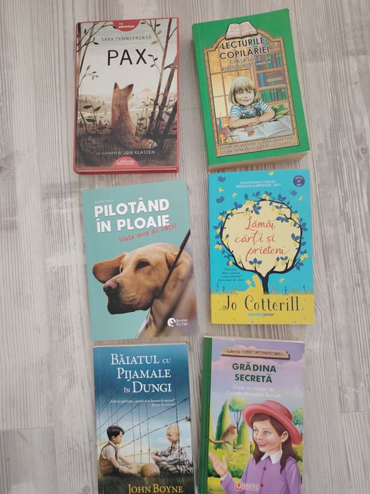 Vând carti diferite titluri,20 lei/bucata.