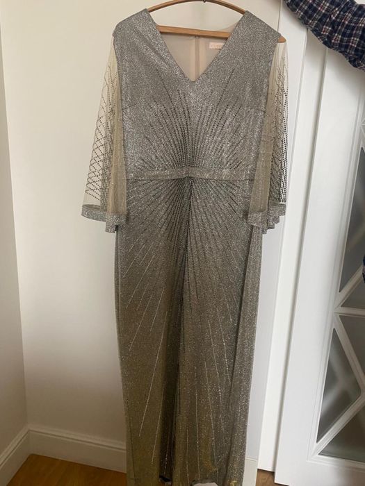 Платье вечерние