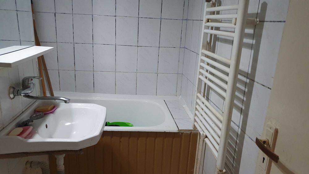 Apartament cu 2 camere  de vanzare in Mun.Onesti